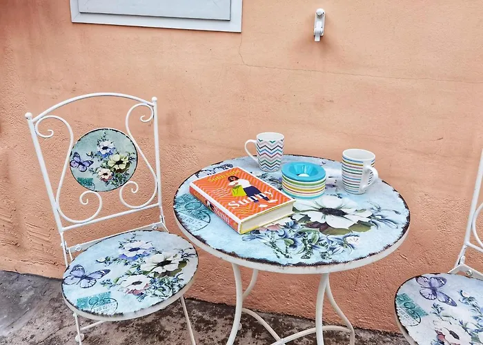 Missia - Cosy In Perfect Location